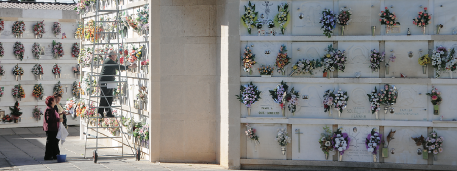 Aquesta setmana els sabadellencs han visitat el Cementiri, però la major afluència de públic s’espera les jornades d’avui i demà