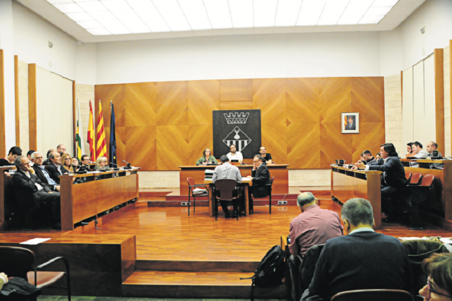 La moció conjunta de l’oposició sobre Ràdio Sabadell va monopolitzar el Ple de febrer