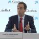 Gonzalo Gortázar, conseller delegat de Caixabank, durant la roda de premsa de la fusió / DS