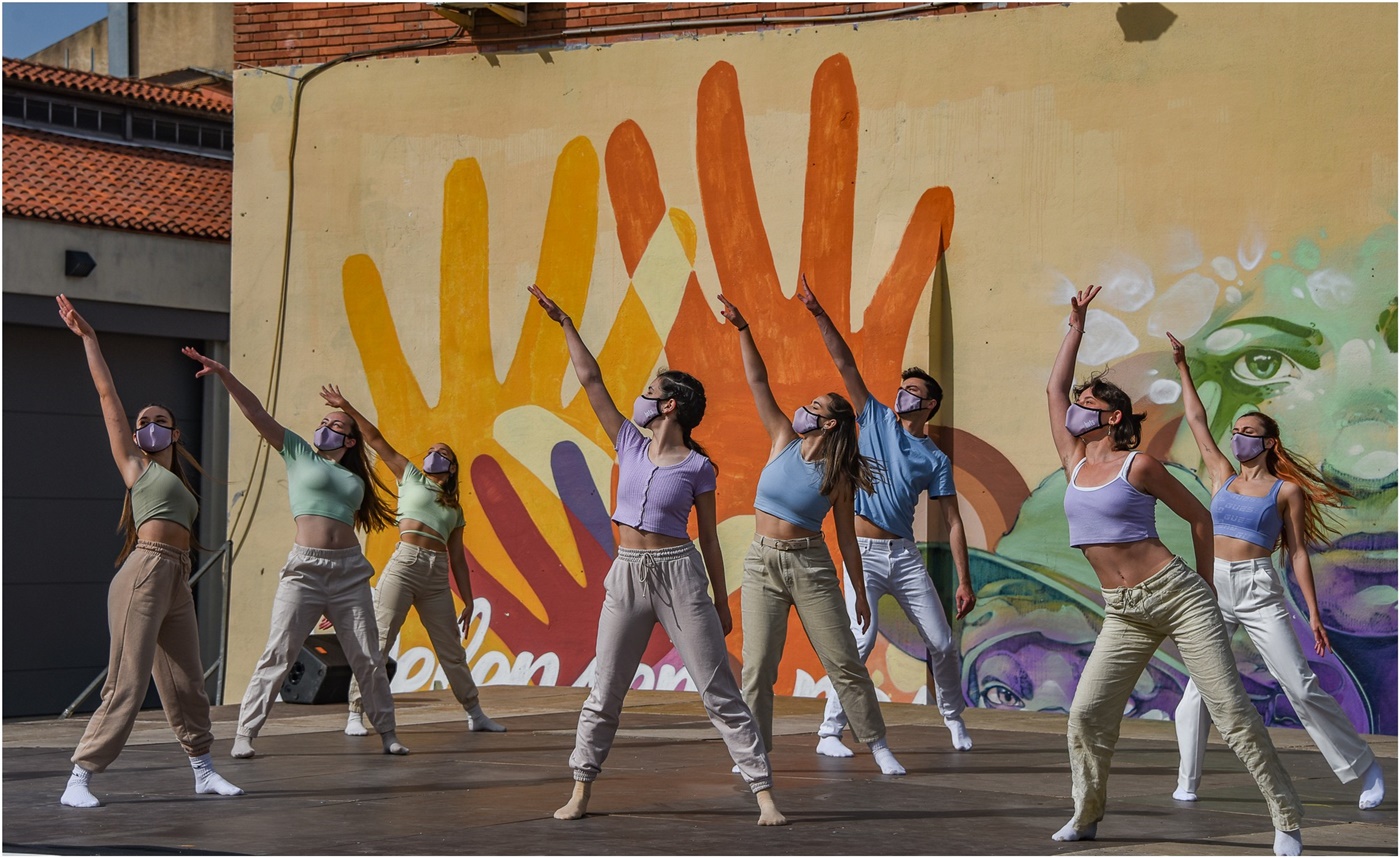 L'escola de dansa Bots al la Mostra de Dansa al Pati de l'Estruch / CEDIDA