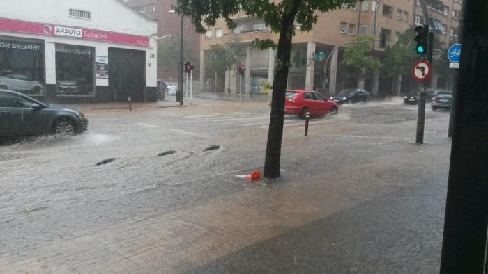 La Dana a Sabadell: fortes ràfegues de vent i pluja