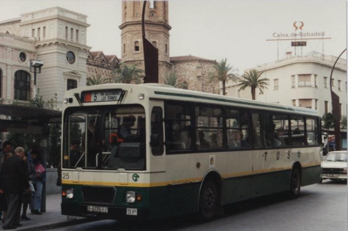 Un autobús de TUS l'any 2004 / CEDIDA