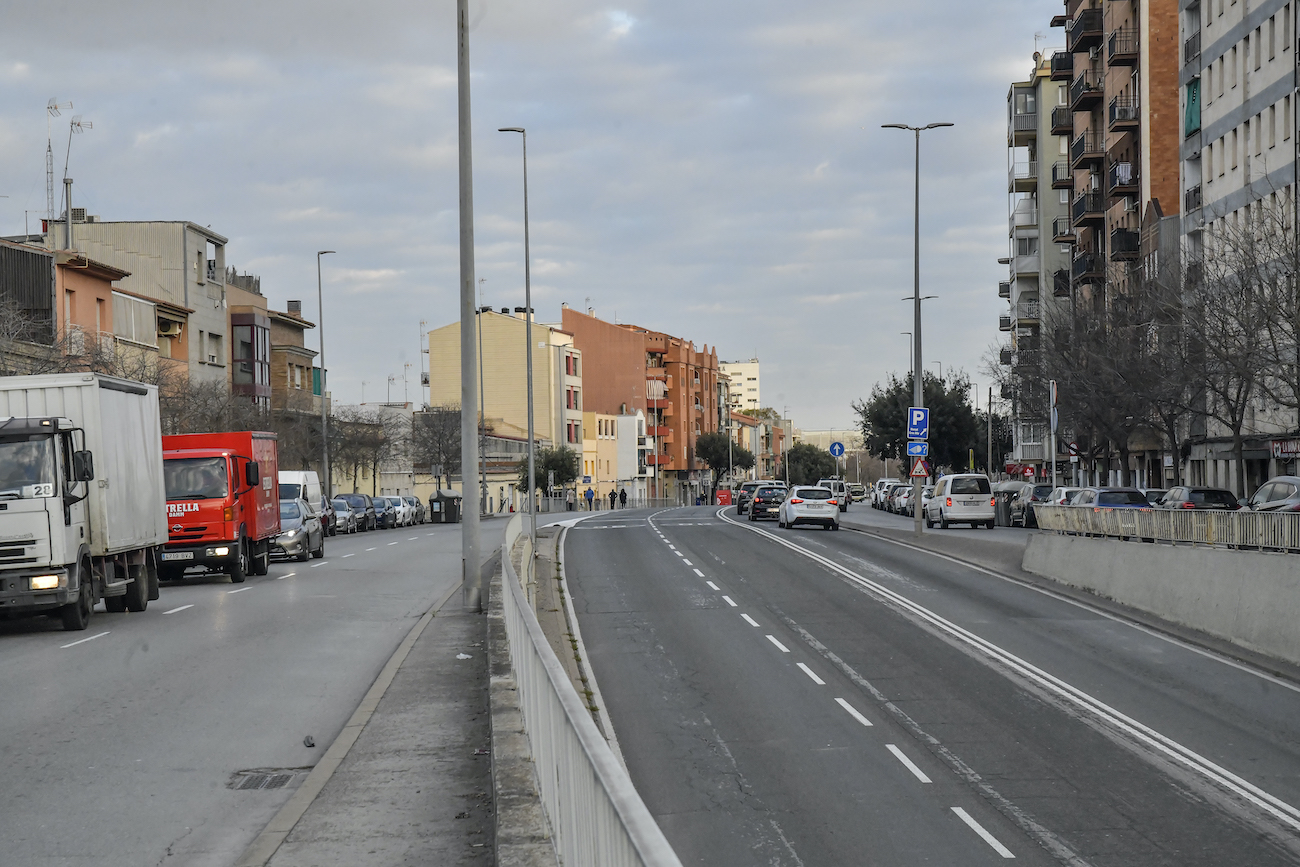 El carrer d’Antoni Forrellad, a l’esquerra de la Gran Via / LLUÍS FRANCO