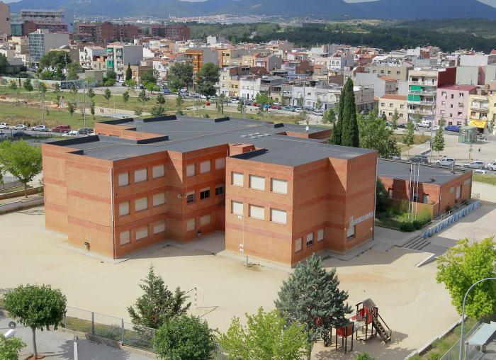 La coberta de l'escola Sant Julià / LLUÍS FRANCO