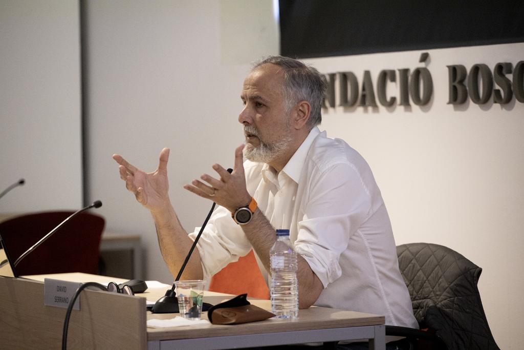 David Serrano, durant la conferència a la Bosch i Cardellach / VICTÒRIA ROVIRA