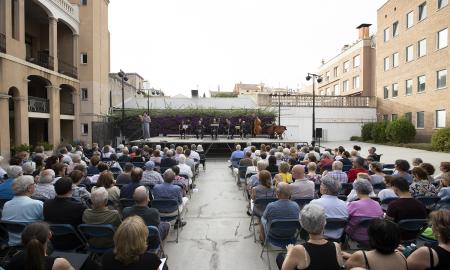 Concert al pati del Casal Pere Quart / victòria rovira