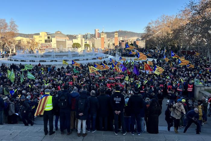 Manifestació a Barcelona contra la cimera hispano-francesa | ACN